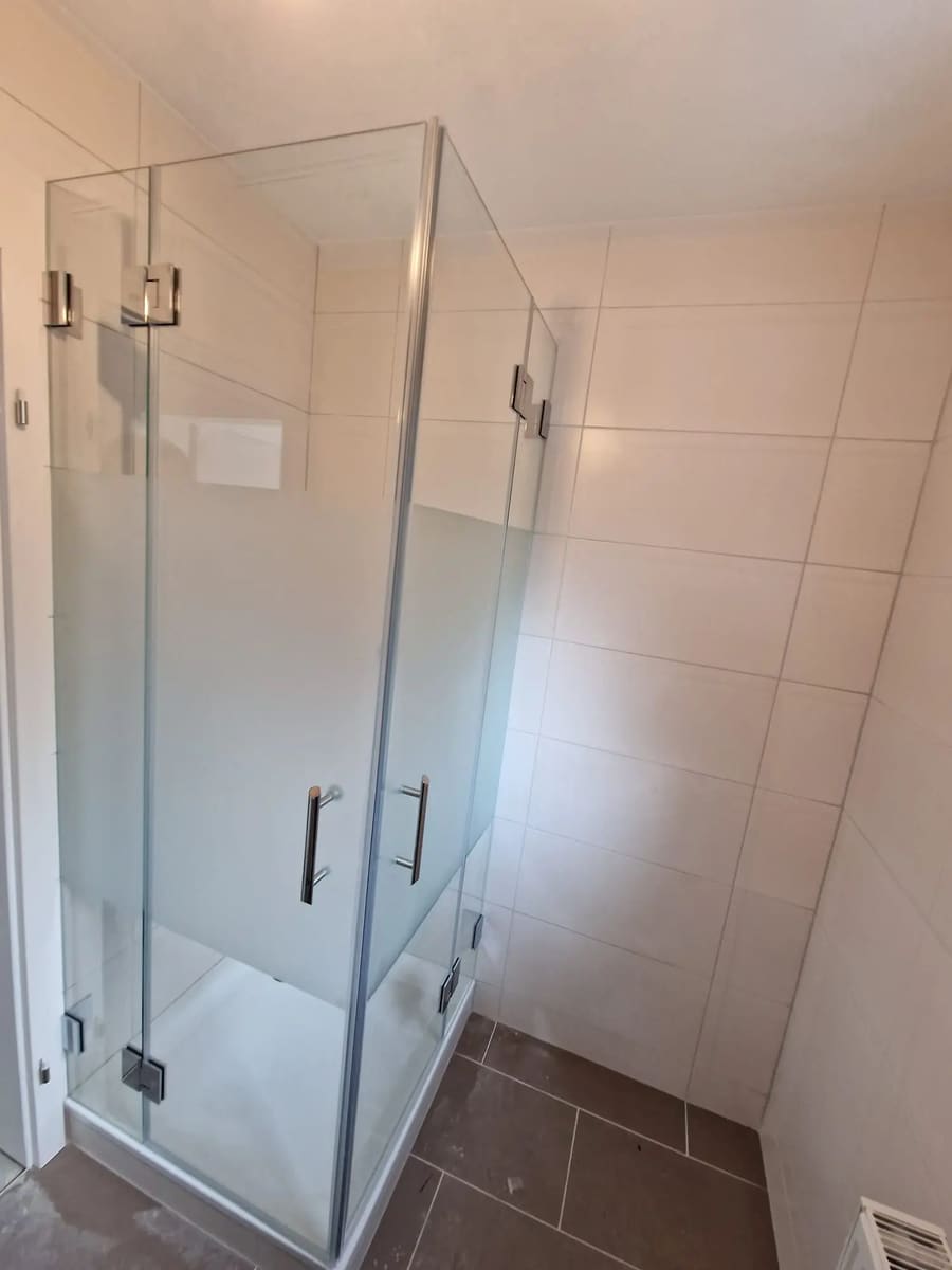 Referenz – Eckeinstieg-Dusche von Fras-Biermann